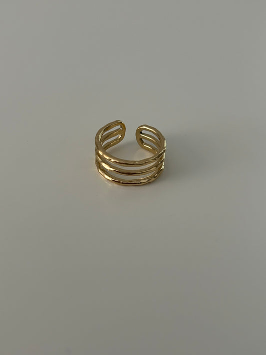 LOU Ring in Gold