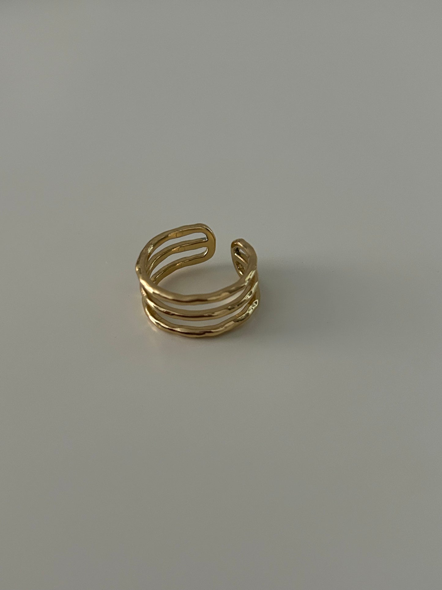 LOU Ring in Gold