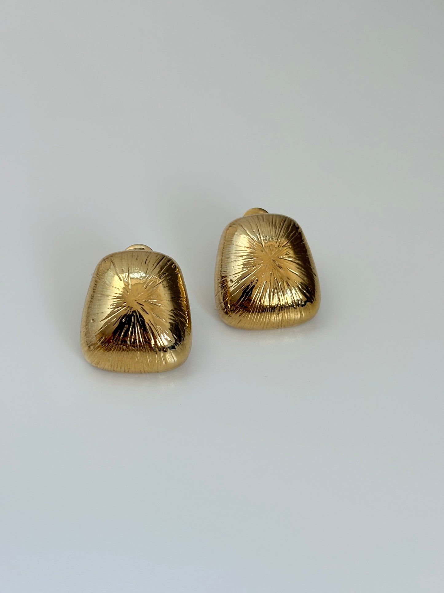 Les Boucles BEA dorées