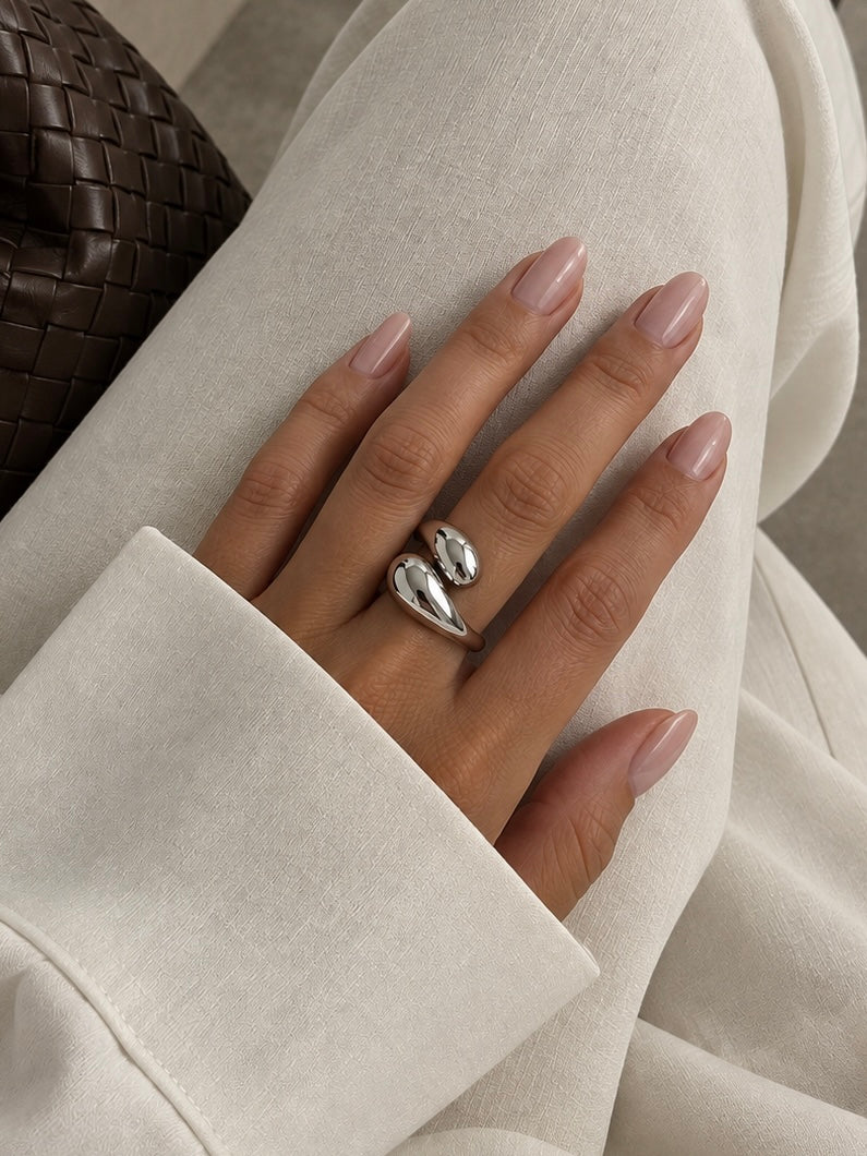NEVA Ring in silver